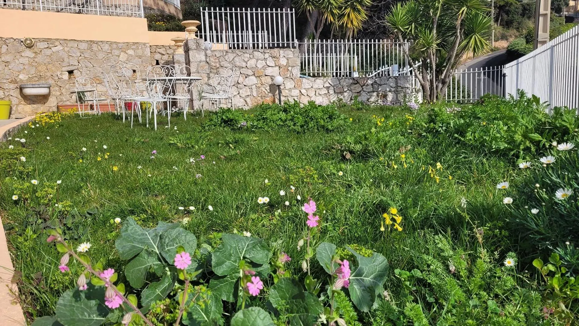 La Maison Des Mots Et Des Notes Roquebrune-Cap-Martin Γαλλία